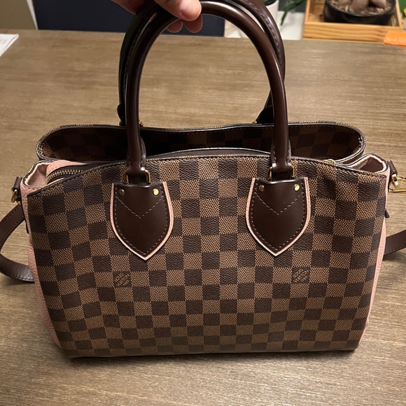 Louis Vuitton Normandy - Picture 2 of 10